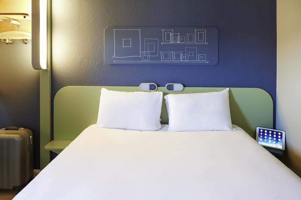ibis budget Valenciennes Petite-Forêt Petite Forêt Exterior foto